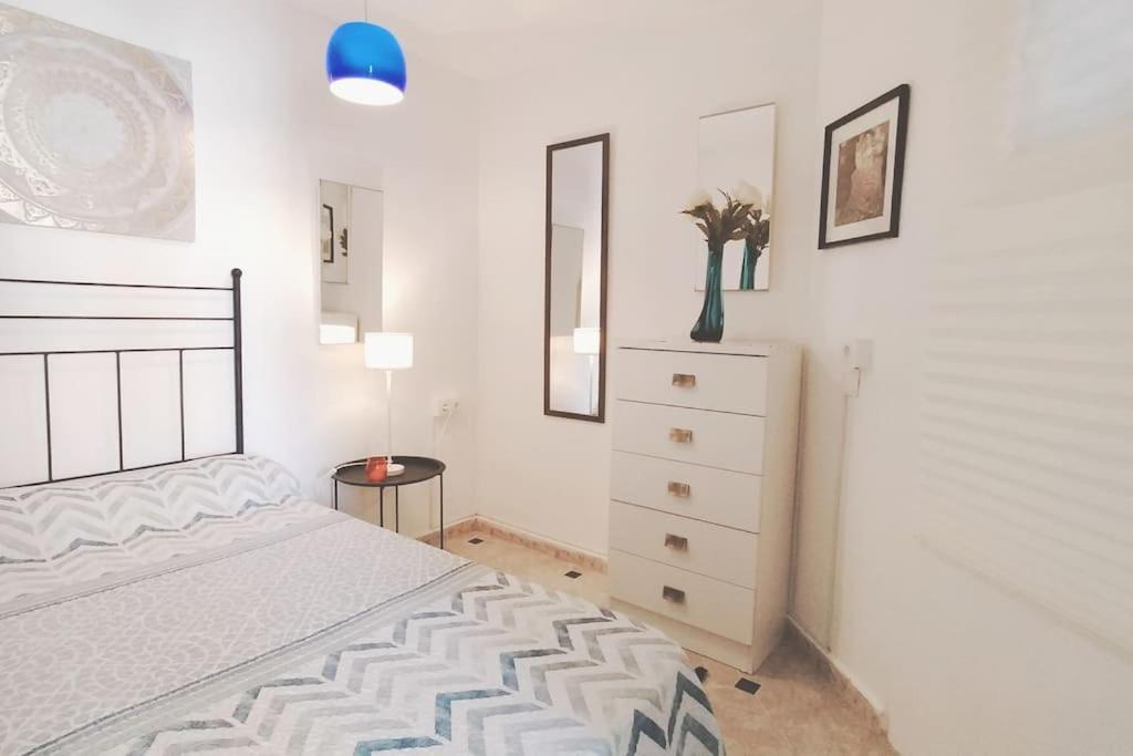 Bonito Apartamento De Dos Dormitorios En El Centro Y Calle San Miguel Торремолинос Экстерьер фото