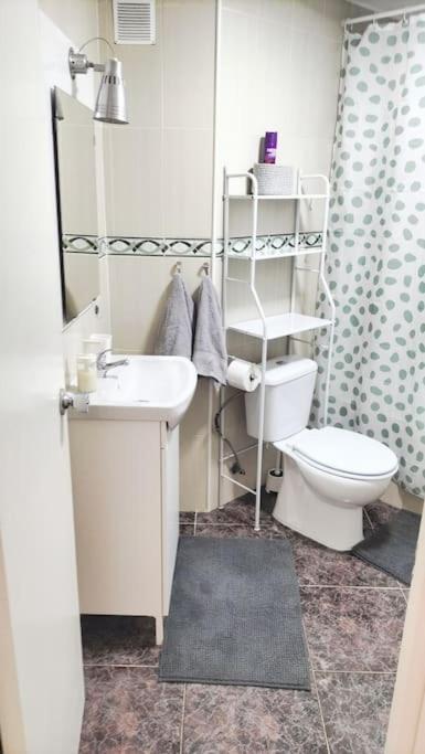 Bonito Apartamento De Dos Dormitorios En El Centro Y Calle San Miguel Торремолинос Экстерьер фото