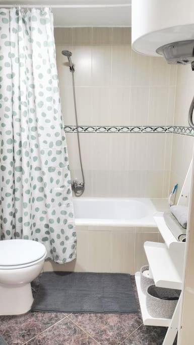 Bonito Apartamento De Dos Dormitorios En El Centro Y Calle San Miguel Торремолинос Экстерьер фото
