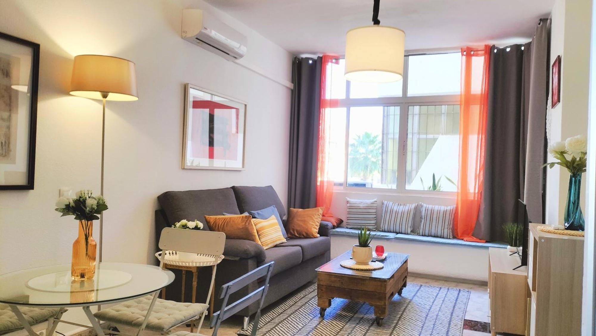Bonito Apartamento De Dos Dormitorios En El Centro Y Calle San Miguel Торремолинос Экстерьер фото